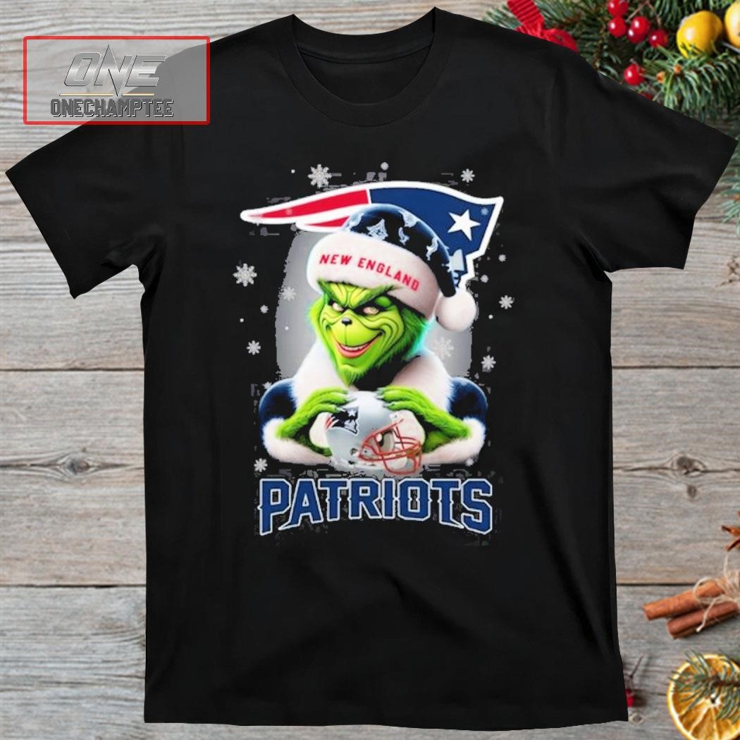 Grinch Hat Santa New England Patriots Helmet Logo Merry Christmas Shirt