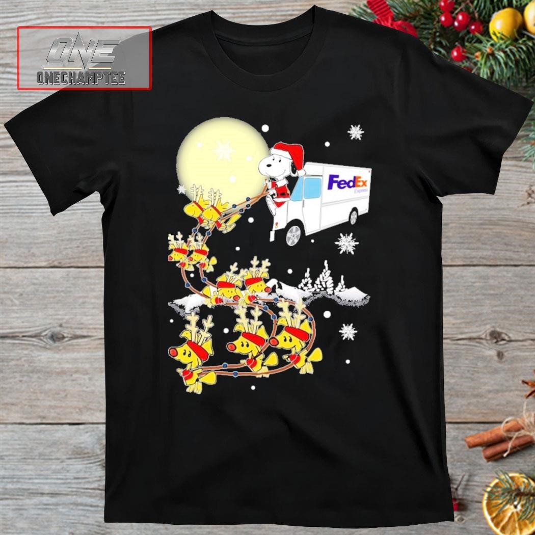 Snoopy Santa And WoodStock FedEx Logo Merry Christmas Shirt